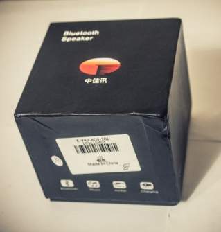 обзор S609 Wireless Bluetooth 3.0 + EDR Speaker - unboxing (распаковка) - фото 1